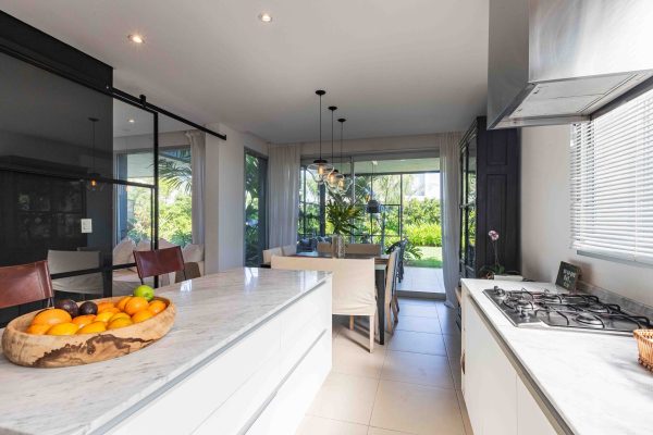 5-room House for Sale, Nordelta, Internal Lot