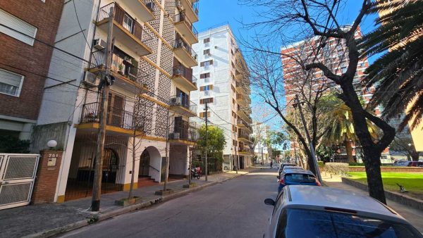 Venta Depto. 3 Ambientes Con Balcon, Oportunidad
