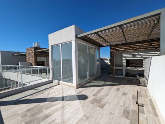 Balcony Apartment Rental, Nordelta, Pool