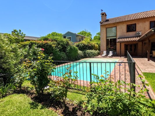 House 5 bedrooms temporary rental Tigre pool