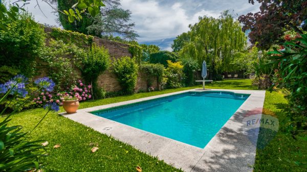 Casa en venta 6 amb jardin, pileta, Florida Mitre