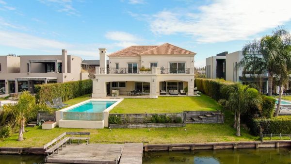 Sale: Barrio Cabos del Lago - NORDELTA