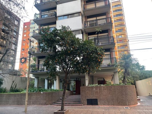 Sale of 3-room Apartment with Balcony and Garage, Martínez