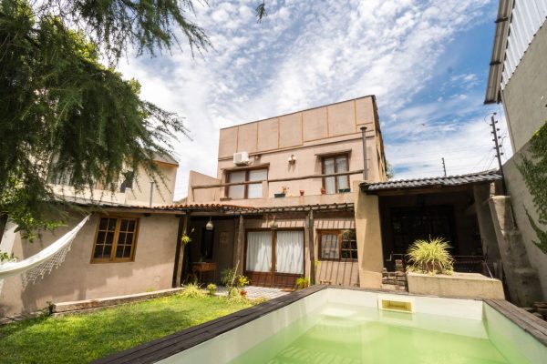Venta casa estilo campo piscina jardin - Florida O
