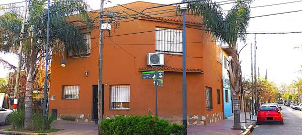 Casa en venta en Uruguay al 1900 Victoria, 159 m2