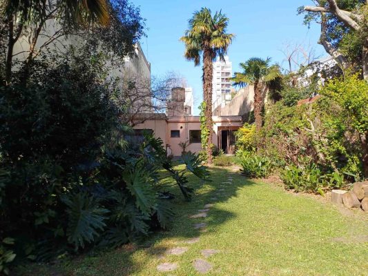 Venta Casa 7amb. Jardin Vicente Lopez APTOCREDITO