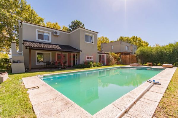 Short-Term Rental House, 4 Rooms, Pool, Tigre