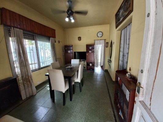 House for sale, 3 rooms, Pearson 101, Victoria