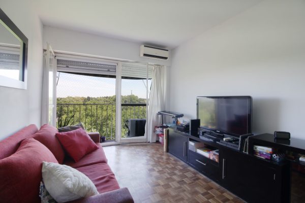 Apartment for Sale 3 Rooms San Isidro Credit