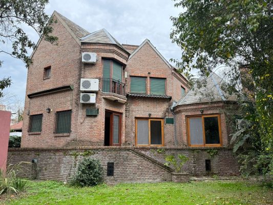 6-Room House Rental in Tigre Centro