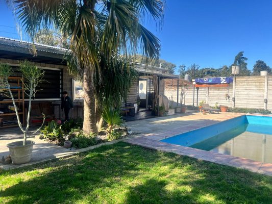 Venta casa de 6 ambientes con pileta en El Talar