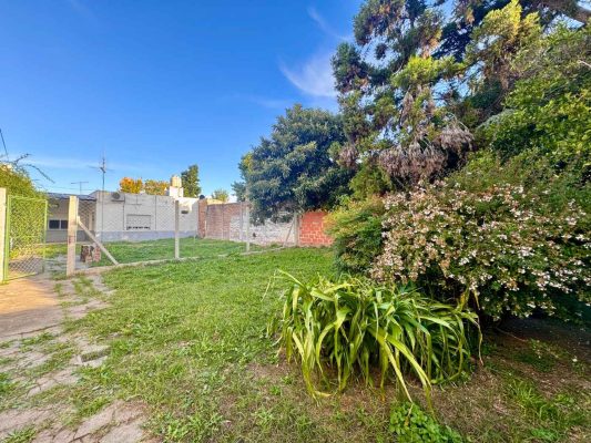 House with large plot and commercial space suitable for credit