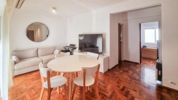 Venta departamento 3 ambientes La Lucila Luminoso