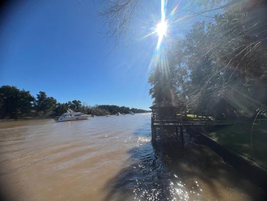 Casa De 3 Ambientes Con Parque ,Delta, Tigre!