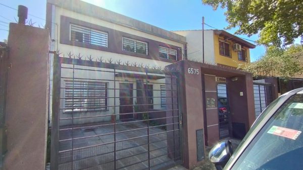 Venta Casa 4 Amb Jardin Quincho Y Parrilla