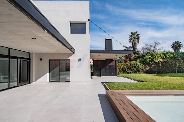 CASA PREMIUM con pileta en Villa Pacheco