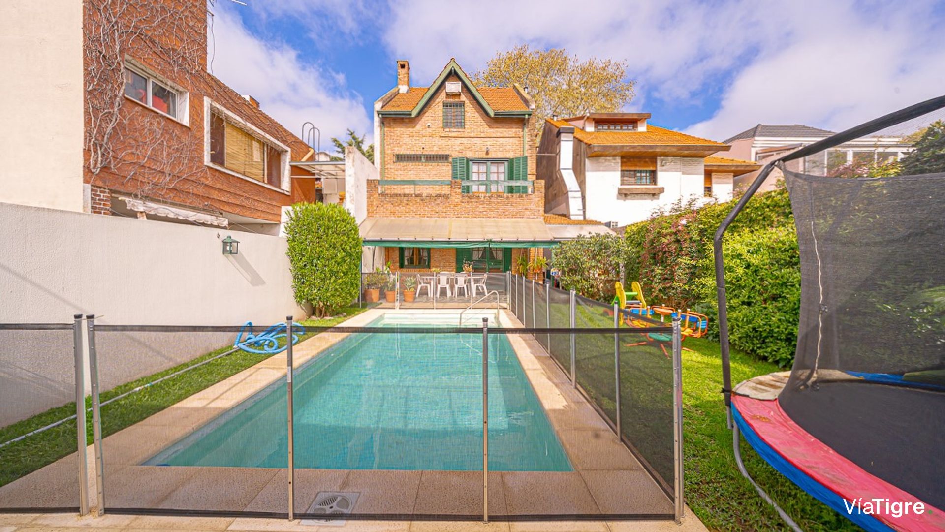 Olivos Center House 5 Rooms for Sale