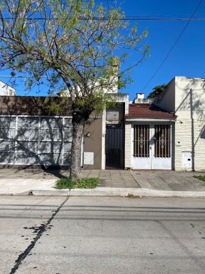 Sale House with Patio, Olivos
