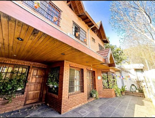 Venta Casa 7 Ambientes Jardín Pileta La Lucila