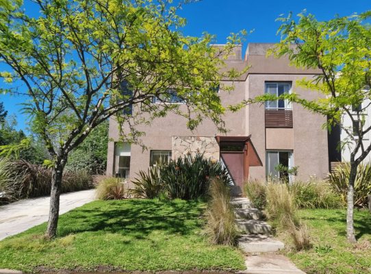 Casa en Venta B. El Atardecer, Rincon de Milberg
