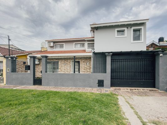 Casa 4 Amb En Venta En Gral Pacheco Apto Crédito