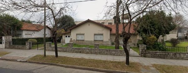 Venta Casa 4 Ambientes Sobre Lote De 782Mts2
