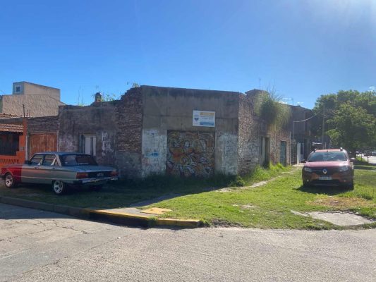 Venta Casa 2 Amb Mas Local A Refaccionar En Tigre