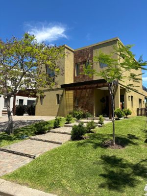 Venta Casa 5 Ambientes Castaños Nordelta 3 Suites