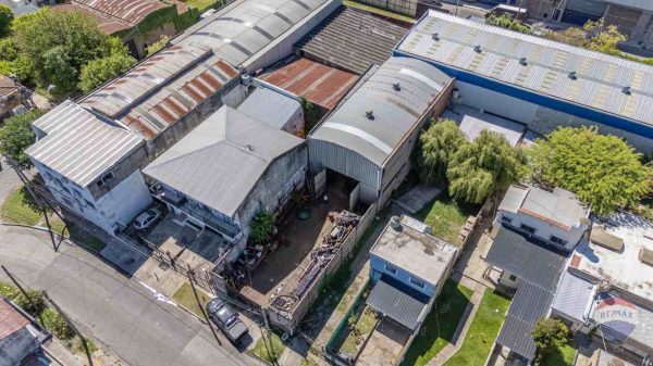 Venta Lote O Galpón Zona Náutica