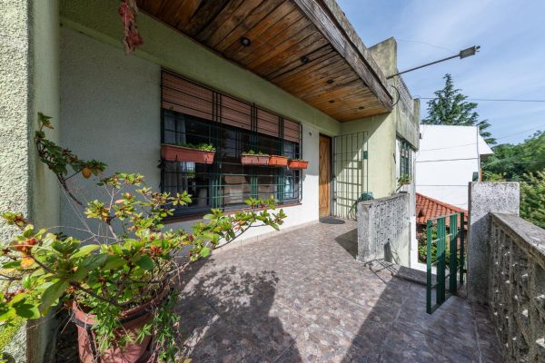 VENTA.PH 4 AMB. PATIO y TERRAZA. VTE LOPEZ