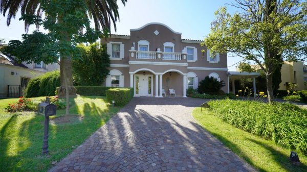 House for Sale on La Isla, Nordelta, Al Lago