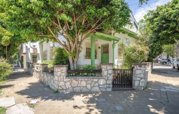 House for Sale, Own Lot, Bajo Vicente Lopez