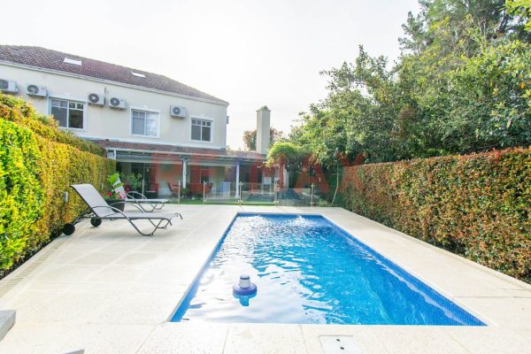 House for Sale in Portezuelo Nordelta, 4 Rooms with Garden