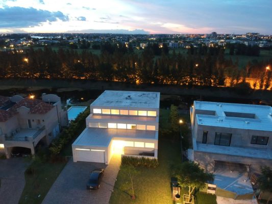 House for sale in the Golf neighborhood of Nordelta