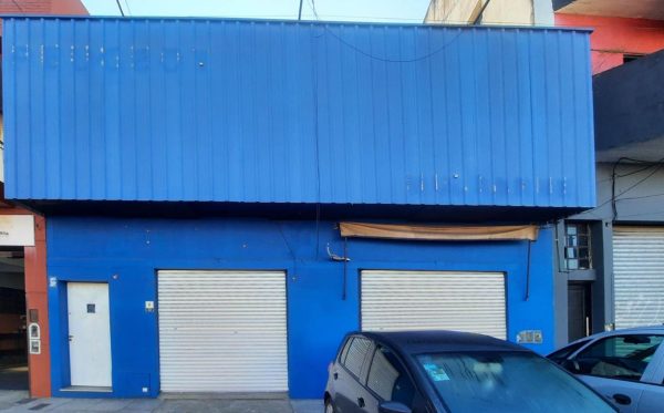 Sale: Commercial space / Own lot on Avenue Mitre and Melo