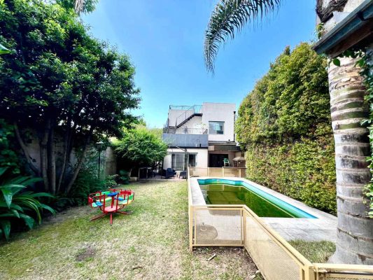 5-Room House for Sale, Boulogne San Isidro, Trade