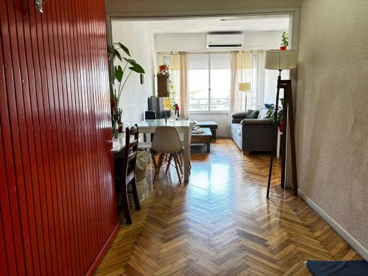 Apartment Sale – 2 rooms (divided into 3 rooms), Seller Lopez, Credit