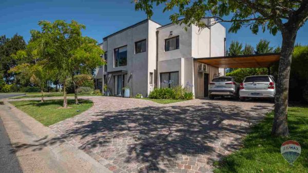 Venta Casa 4 Ambientes San Agustin, Villanueva