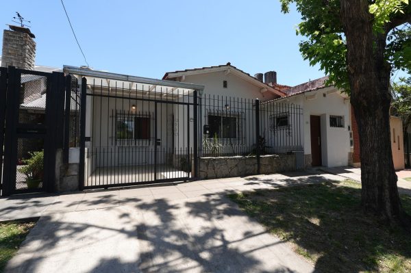 Venta Casa V.martelli 4 Ambientes +Oficina+Cochera