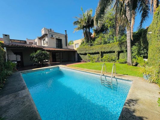 House in San Isidro, La Horqueta Park and Pool