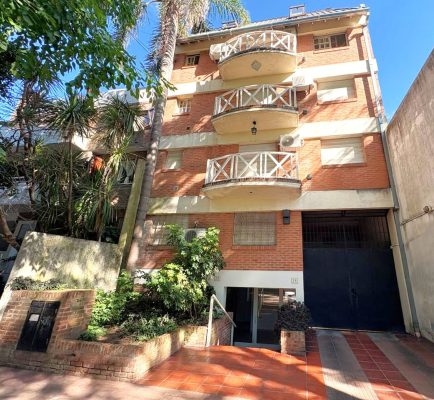 2-room Apartment San Isidro Center
