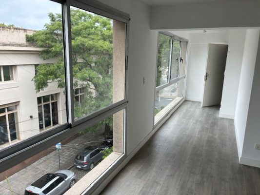 Oficina Venta San Isidro Centro 180m2-Balcón+Coche