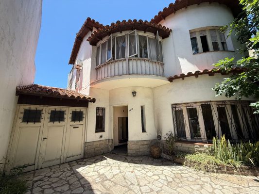 Oportunidad Casa Colonial 6 Amb. Con Patio