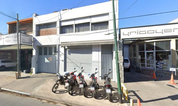Venta Galpon 352 M2 Martinez