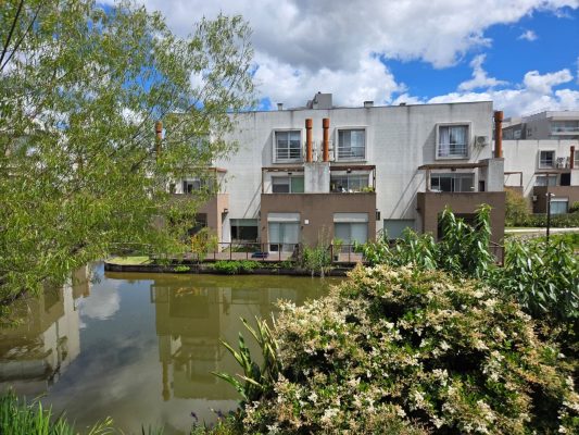 2-room duplex rental in Barrio Sendero, Nordelta