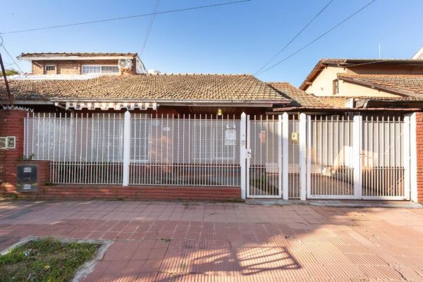 ALQUILER de PH DE 4AMB C/COCHERA EN MARTINEZ