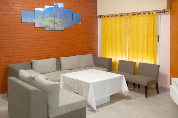 Sale: 4-room house, Victoria, terrace with grill