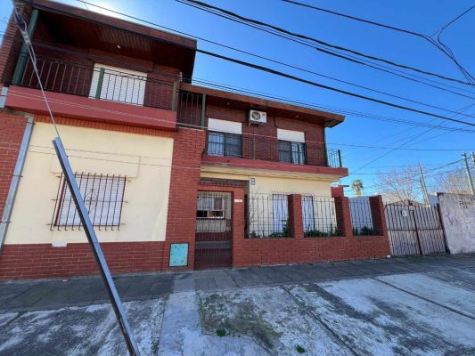Venta Casa Multifamiliar En Boulogne Con Jardin