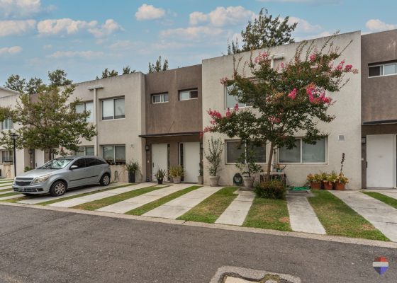 Venta duplex 3 ambientes Jardines de Milberg Tigre