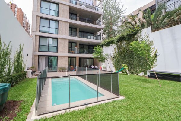 Venta Dpto Premium 3 amb , jardín, pileta 2 coch